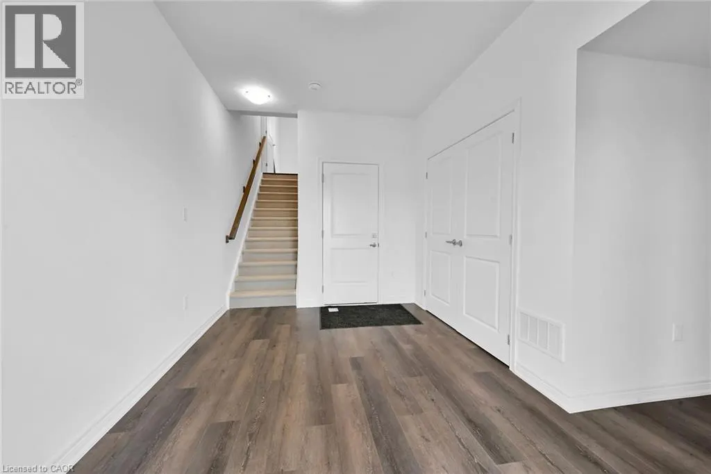 120 COURT Drive Unit# 35 #35