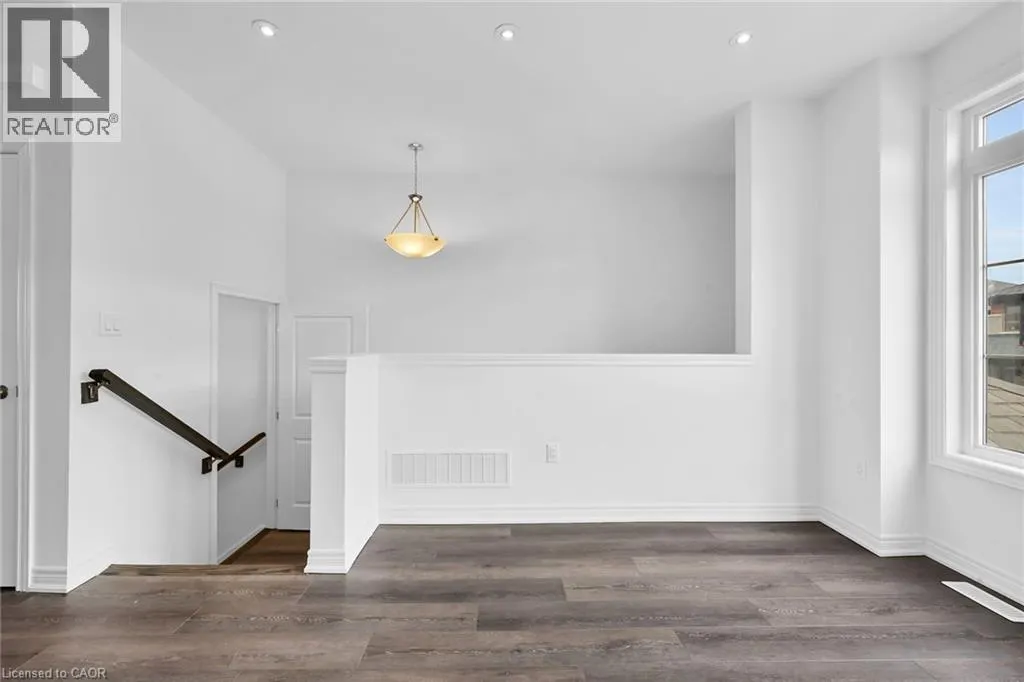 120 COURT Drive Unit# 35 #35