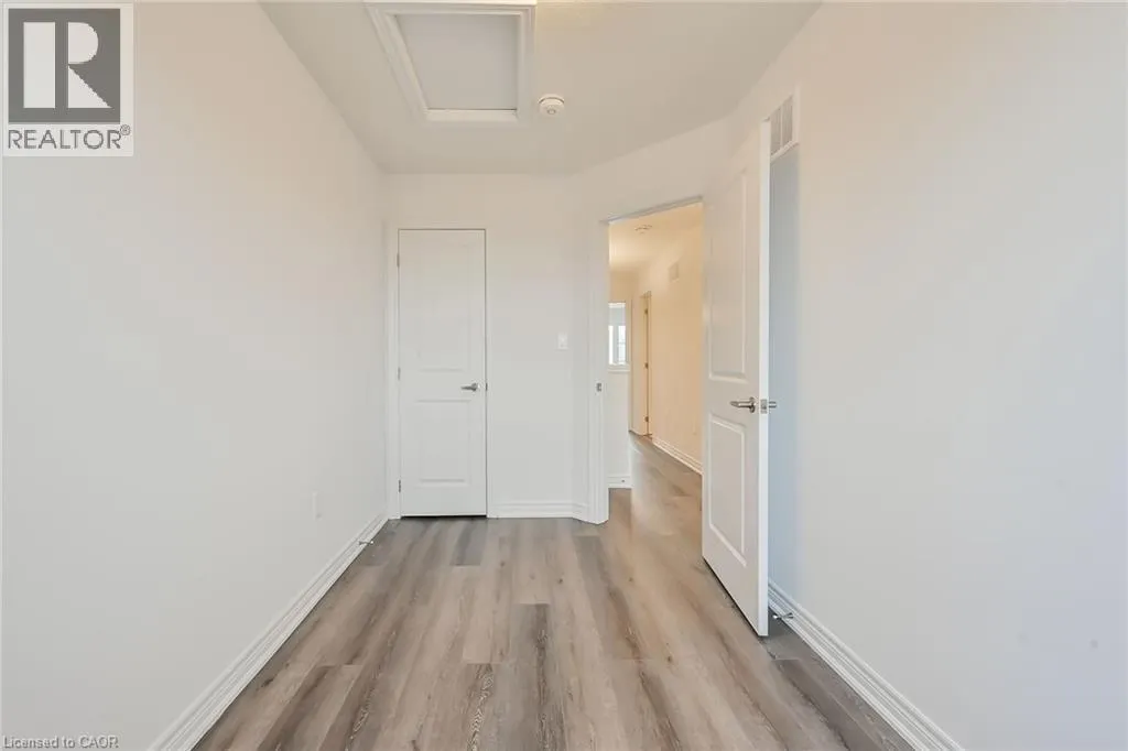 120 COURT Drive Unit# 35 #35