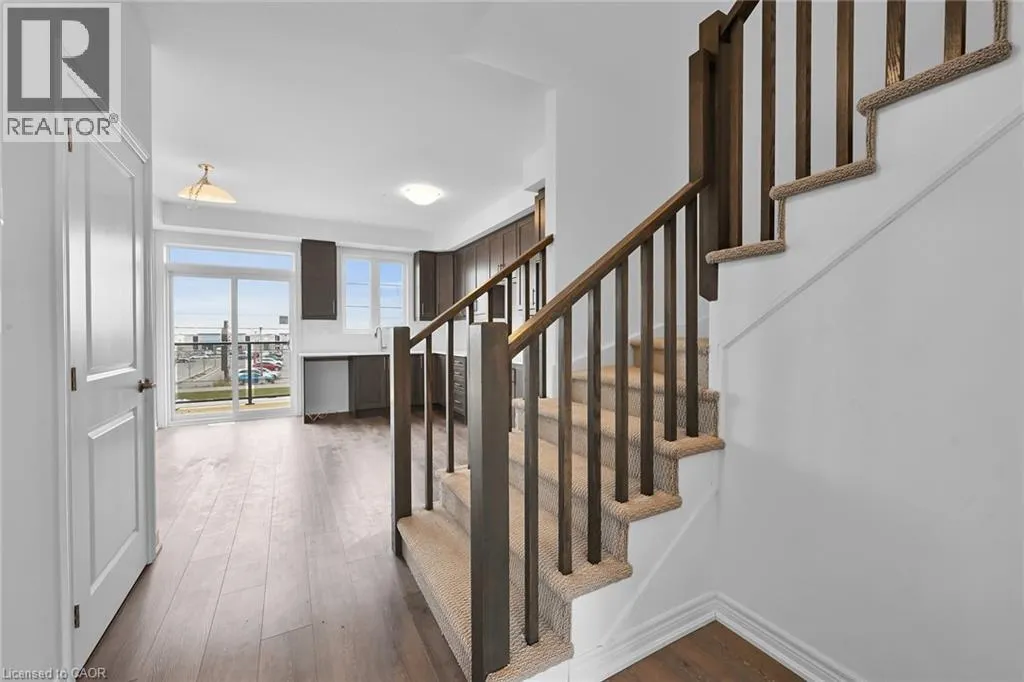 120 COURT Drive Unit# 35 #35