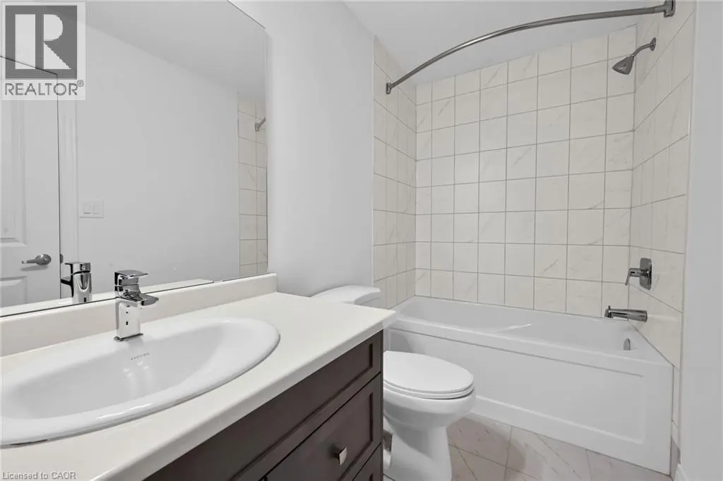 120 COURT Drive Unit# 35 #35