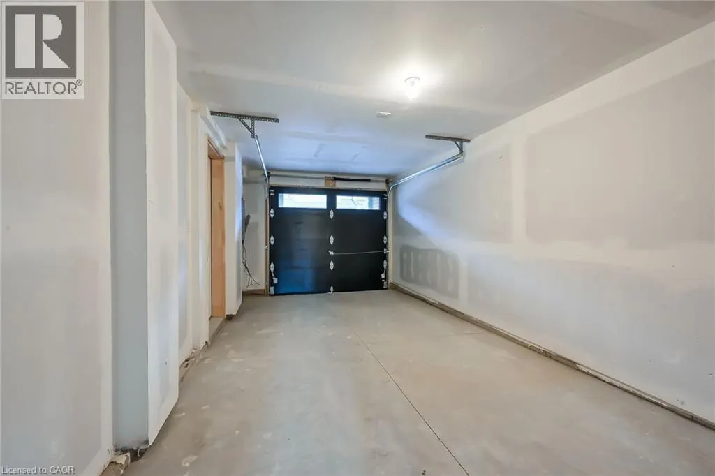 120 COURT Drive Unit# 35 #35