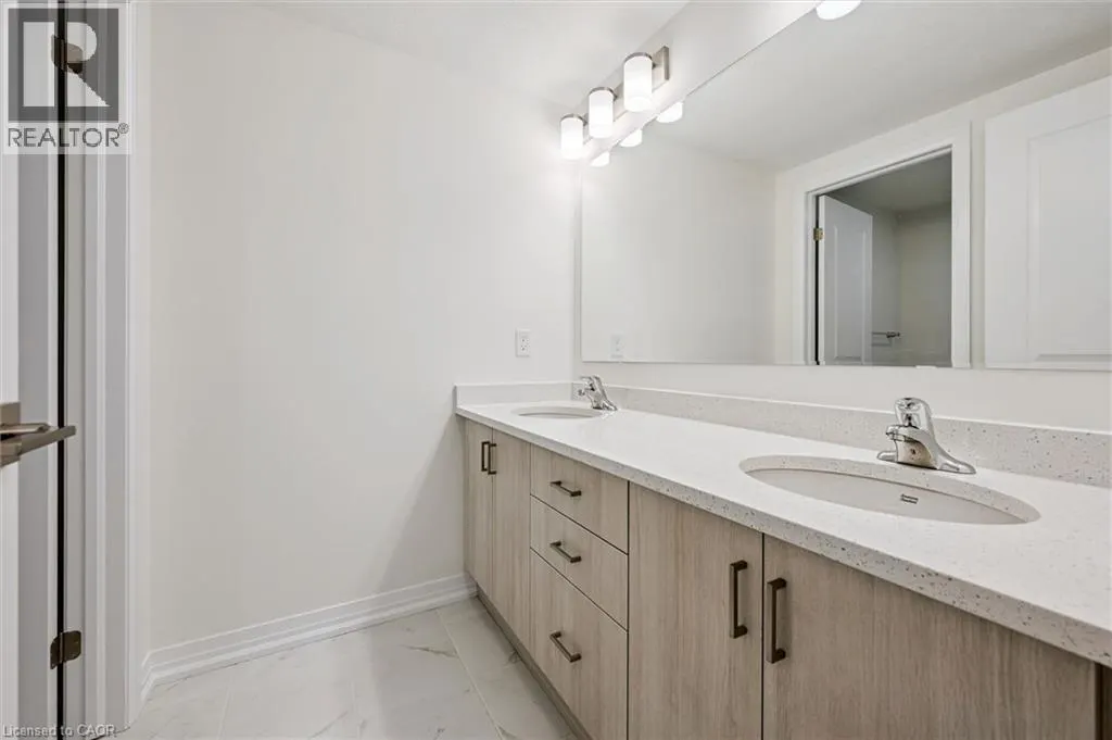 525 ERINBROOK Drive Unit# C052 #C052
