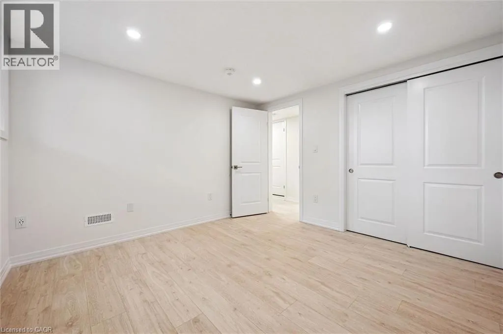 525 ERINBROOK Drive Unit# C052 #C052