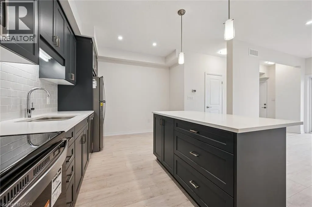 525 ERINBROOK Drive Unit# C052 #C052