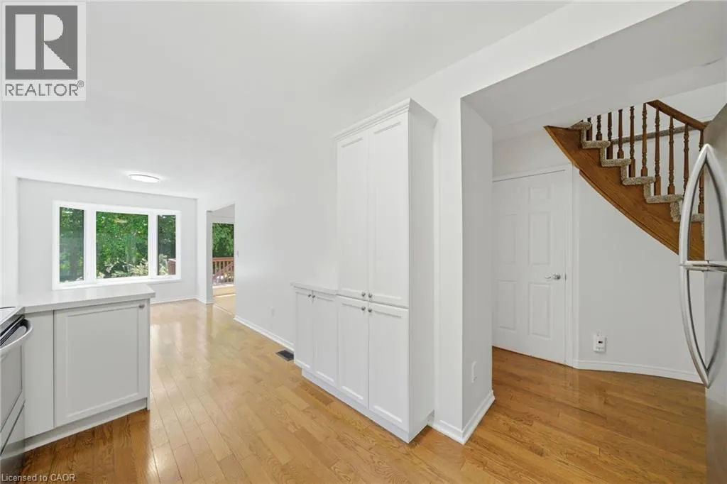 180 LAWRENCE Lane
