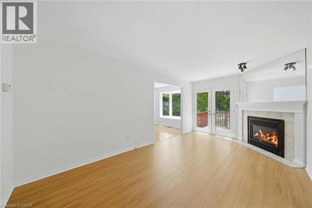 180 LAWRENCE Lane