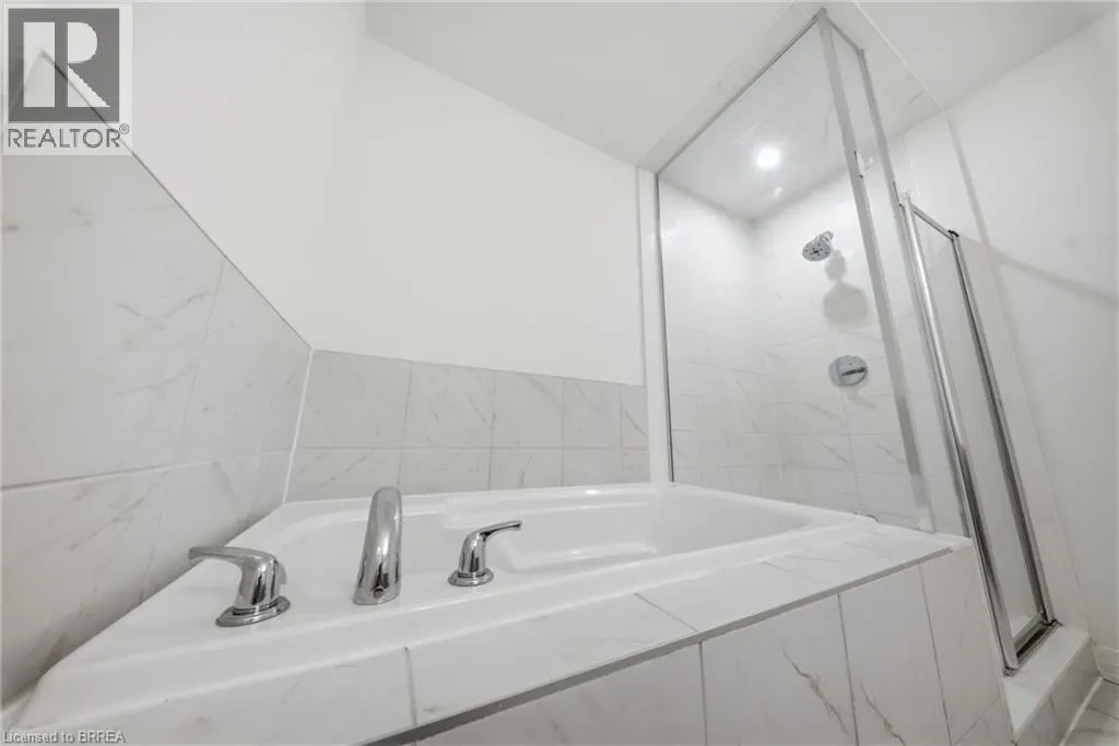 585 COLBORNE Street Unit# 107 #107
