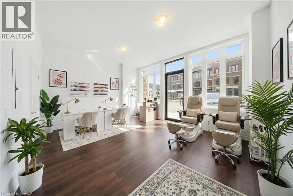 585 COLBORNE Street Unit# 107 #107