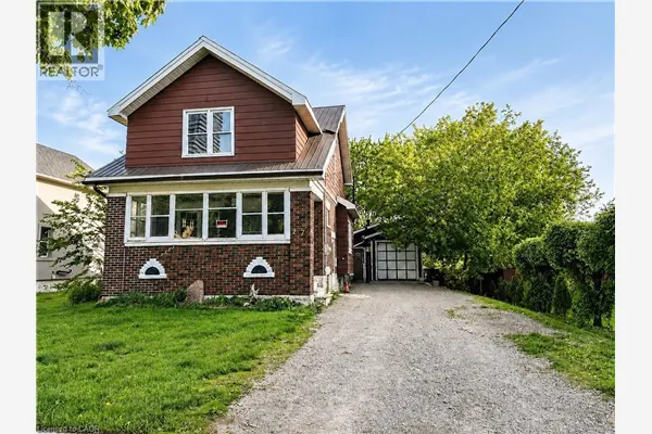 27 OAK Street