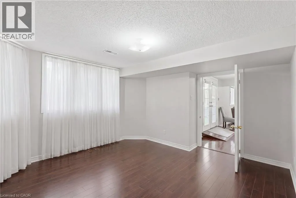 2205 SHAFTESBURY Court