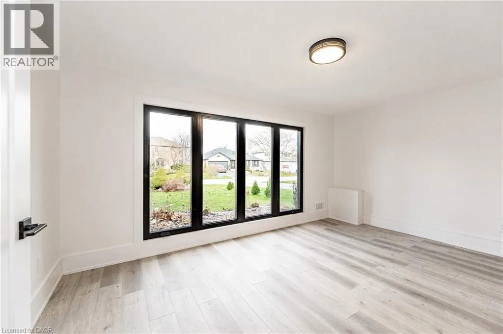 175 BLUEBELL Crescent