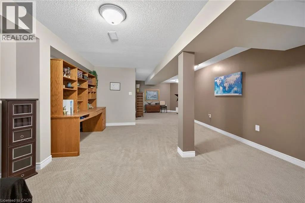 6 GADDYE Lane