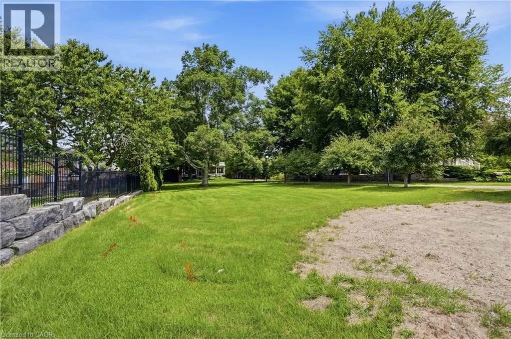292 MAIN Street W Unit# C #C