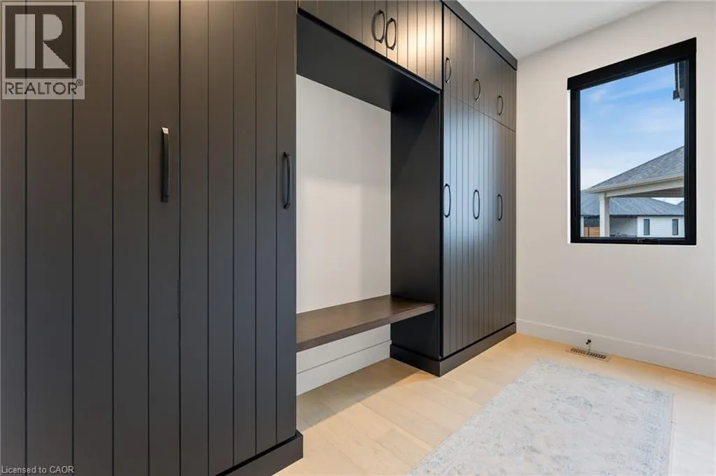 12 MACNEIL Court