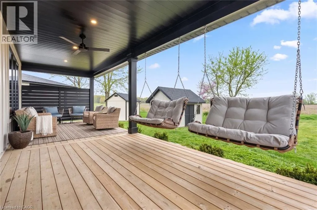 12 MACNEIL Court