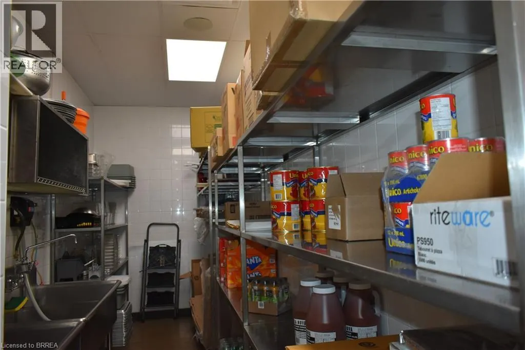 1192 HIGHBURY Avenue N Unit# 2 #2