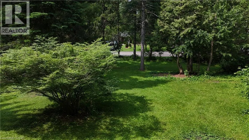154 MCCALL Crescent