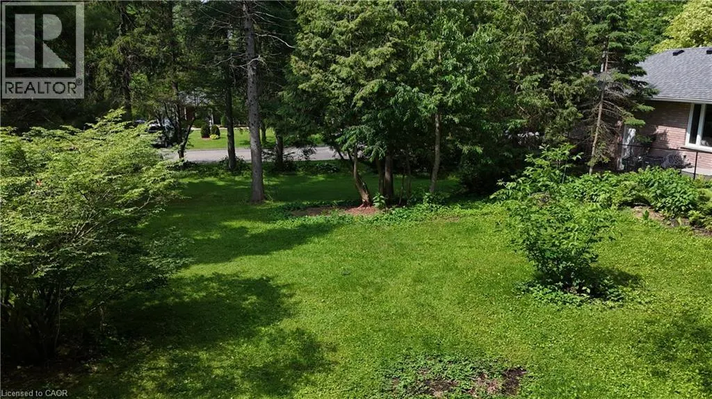 152 MCCALL Crescent