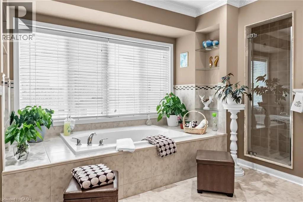 1098 HEPBURN Road