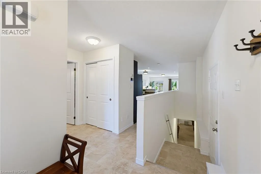 934 ZELLER Crescent