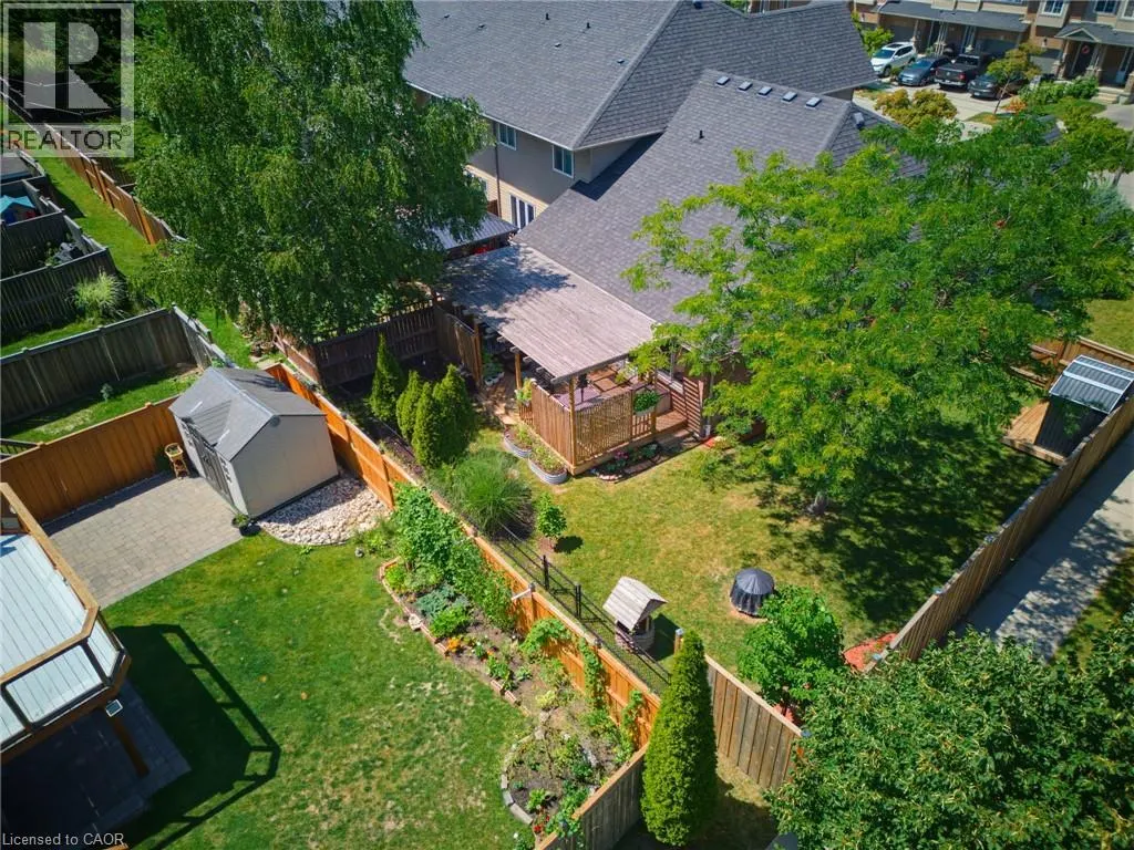 934 ZELLER Crescent