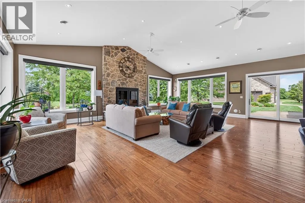 4580 CHERRY Avenue