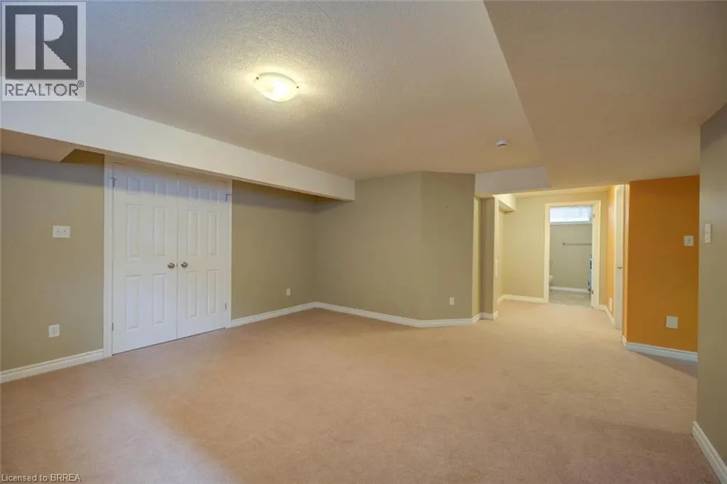 44 MCQUEEN Drive