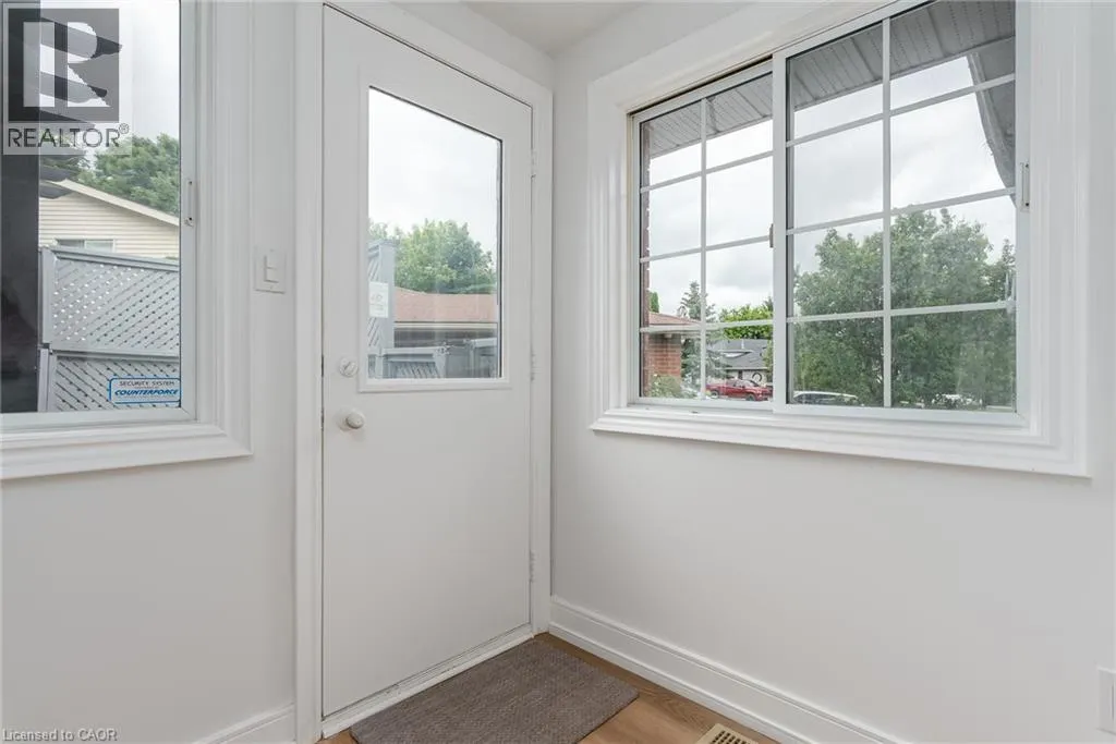 629 SETTLERSFIELD Court Unit# B #B