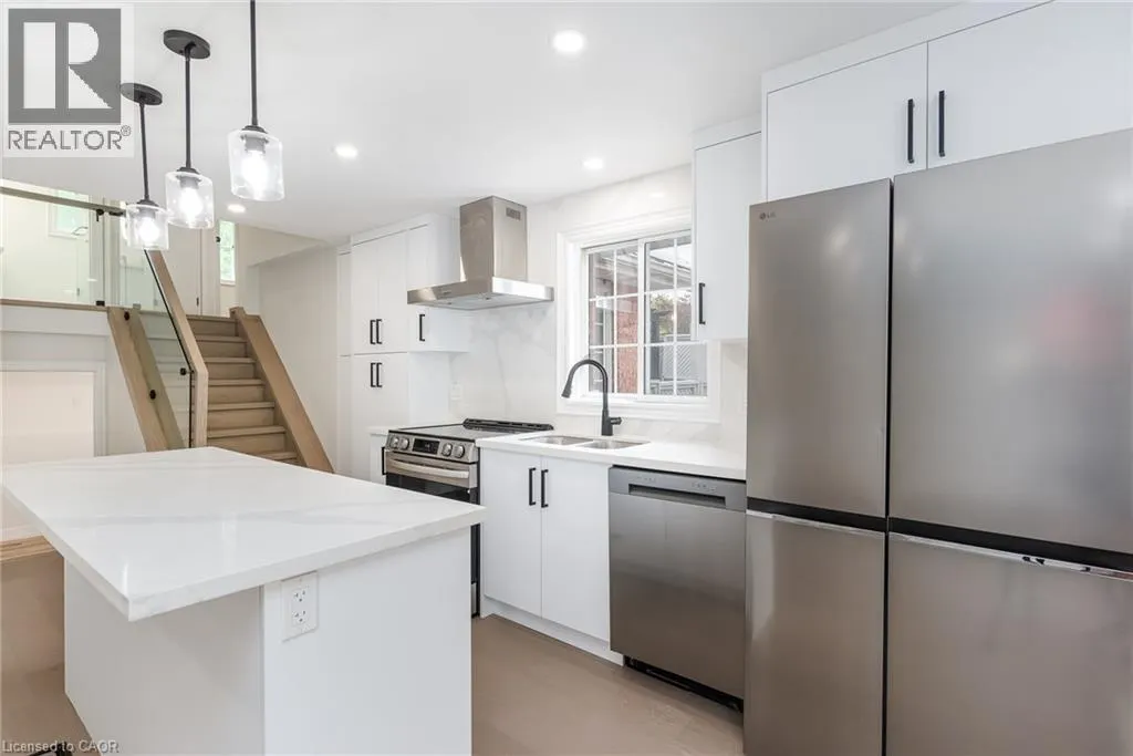 629 SETTLERSFIELD Court Unit# B #B