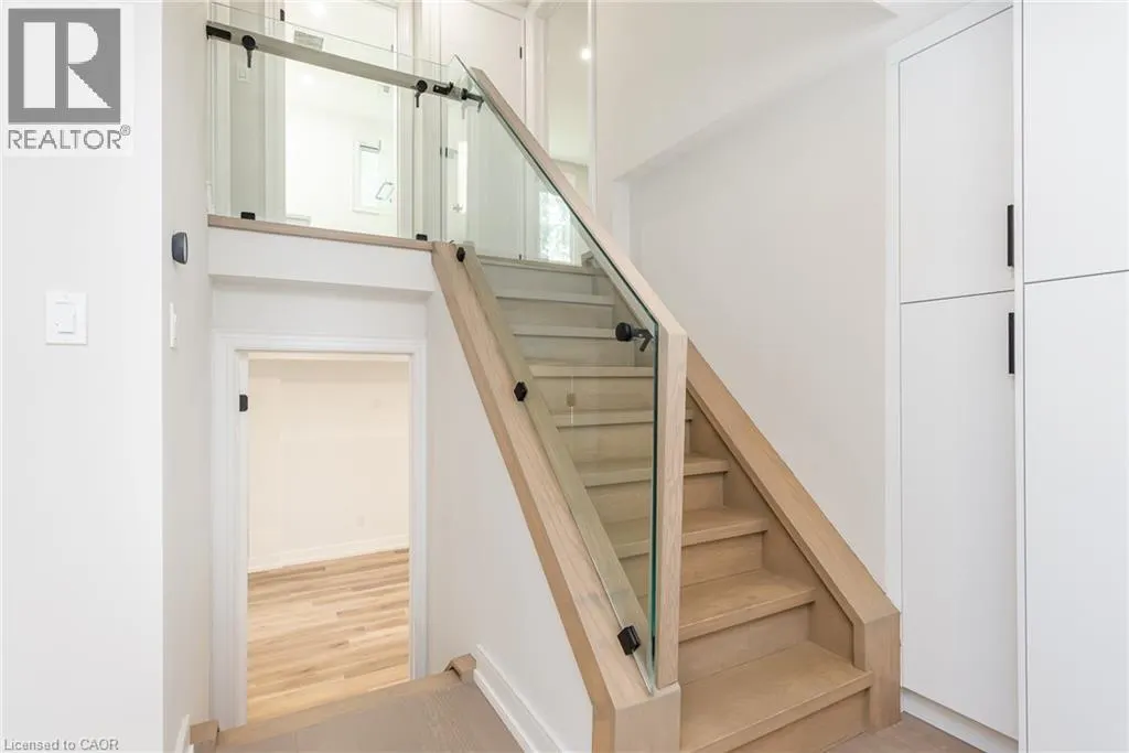 629 SETTLERSFIELD Court Unit# B #B