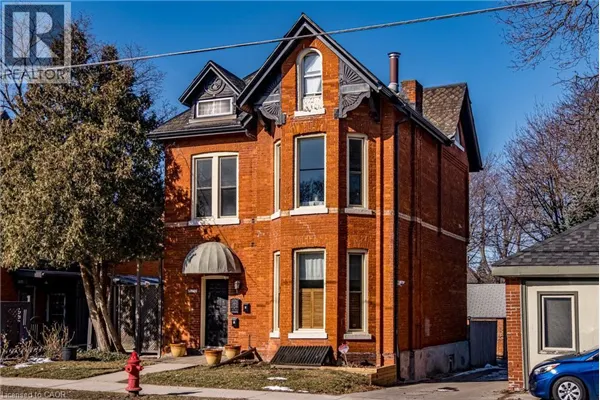 270 QUEEN Street S