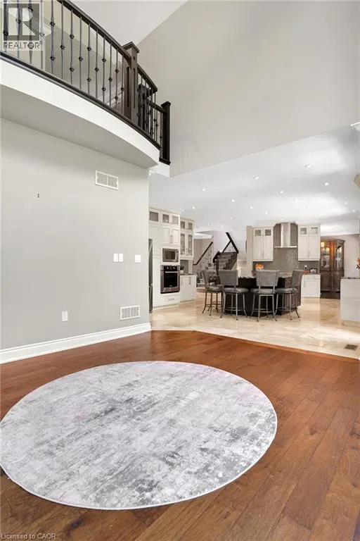 258 EDGEWATER Crescent Unit# 8 #8