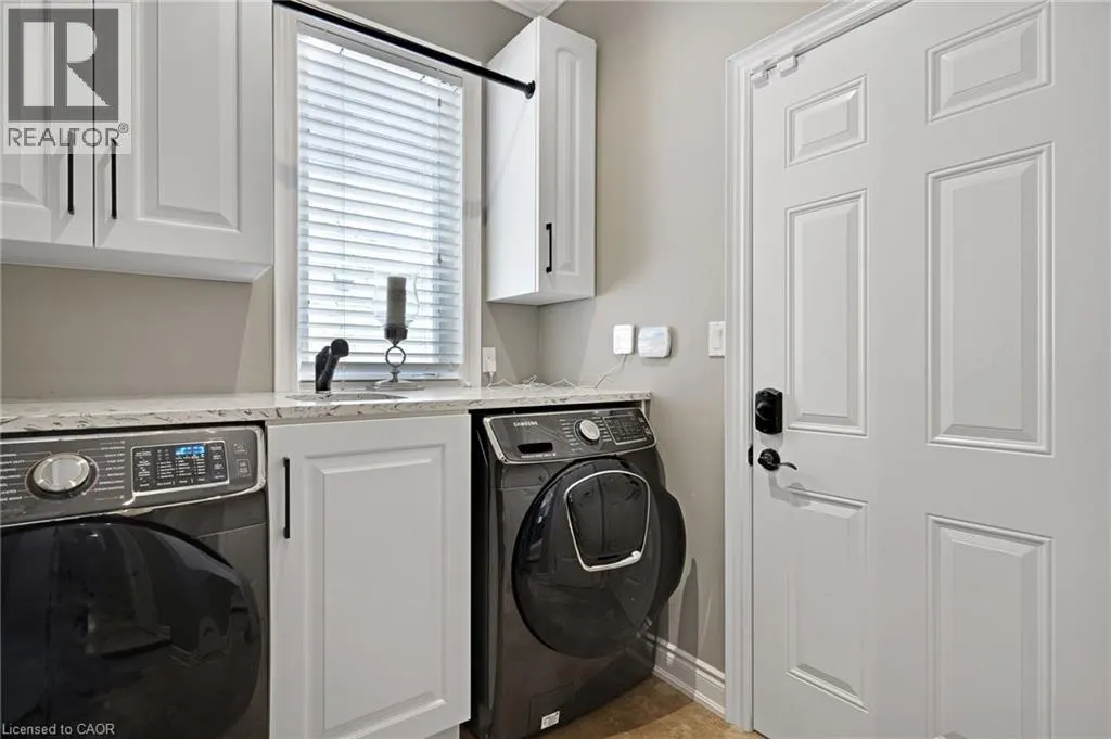 258 EDGEWATER Crescent Unit# 8 #8