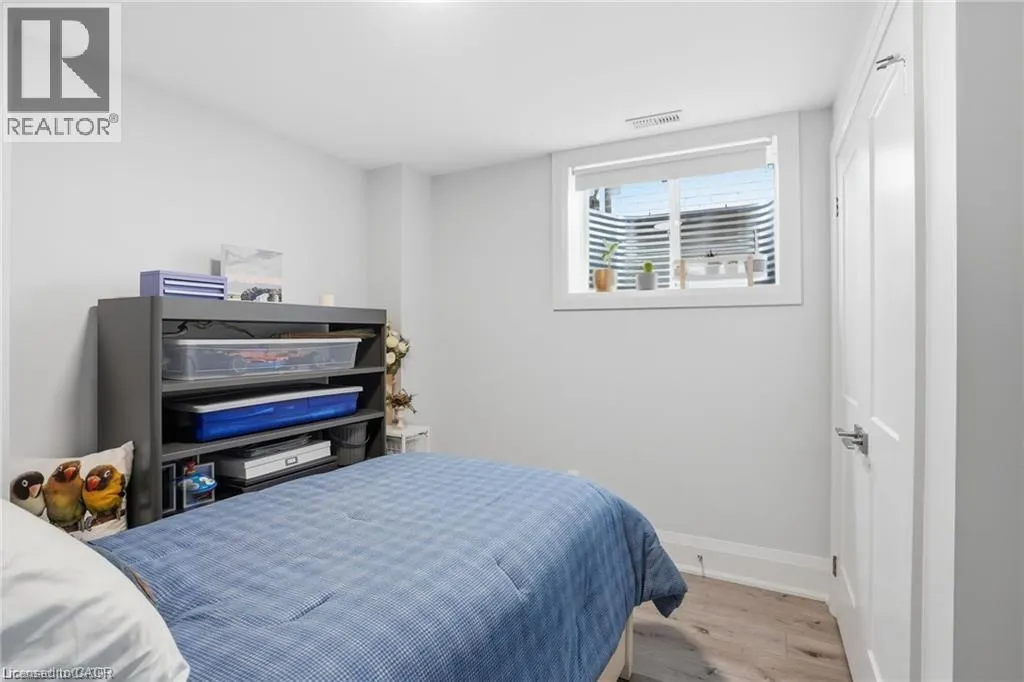 59 SWAN Avenue