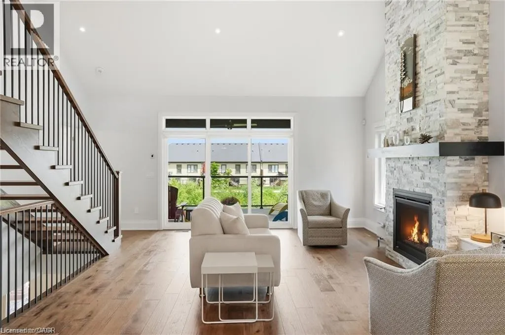59 SWAN Avenue