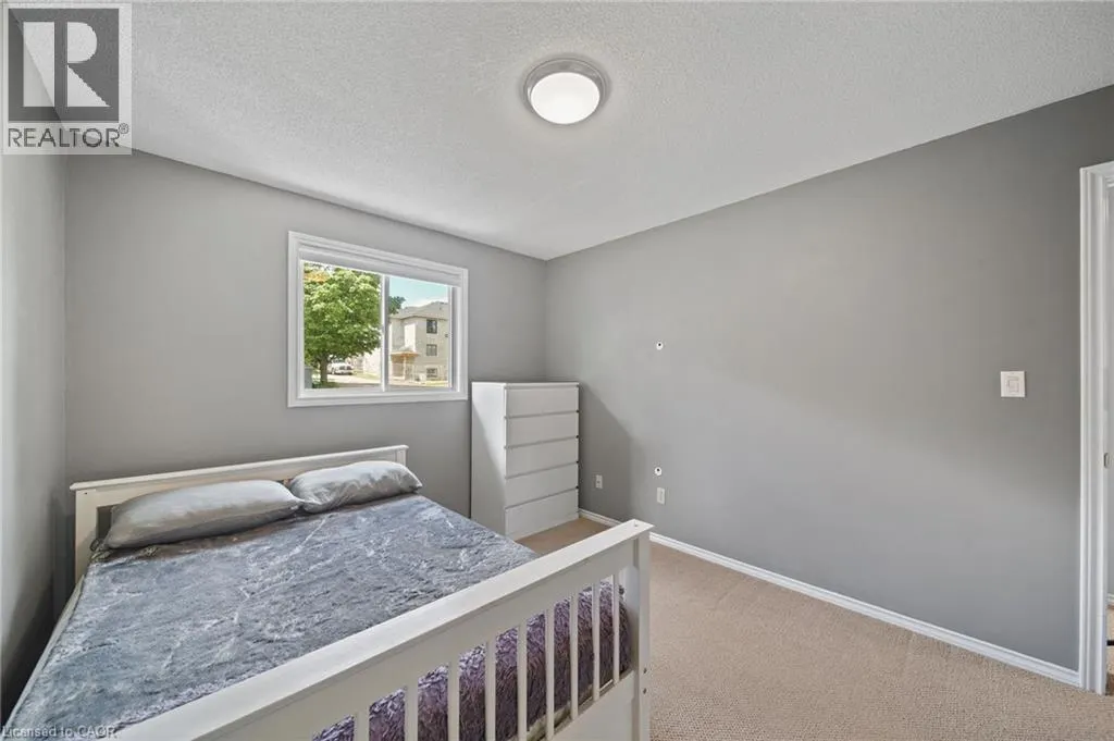 54 ARGYLE Street S Unit# 4 #4