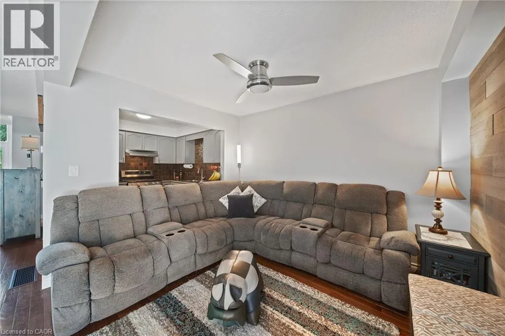 54 ARGYLE Street S Unit# 4 #4