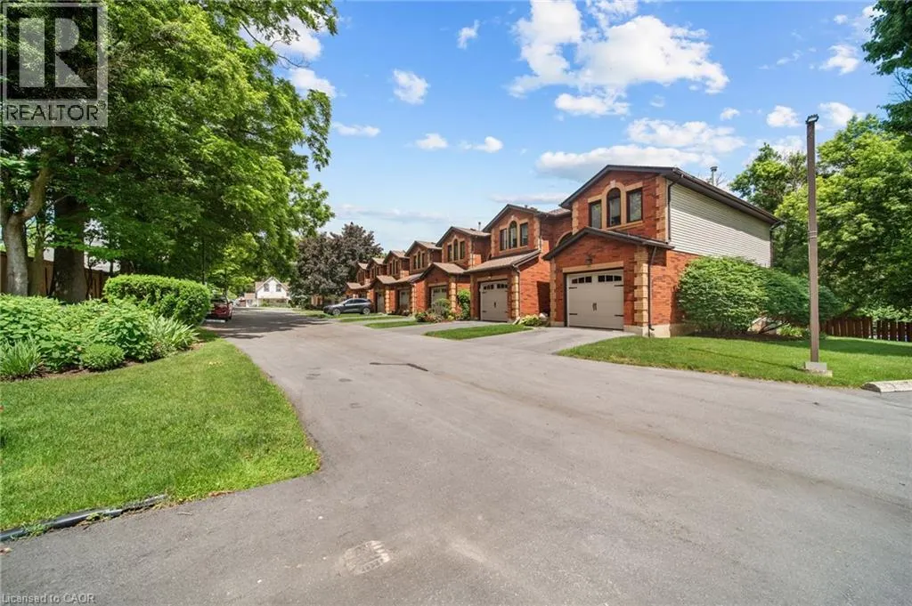 54 ARGYLE Street S Unit# 4 #4
