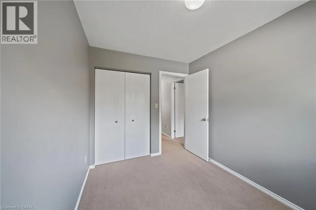 54 ARGYLE Street S Unit# 4 #4