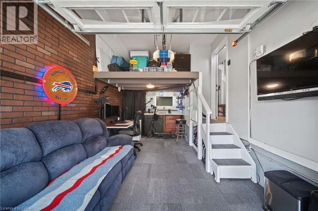 54 ARGYLE Street S Unit# 4 #4