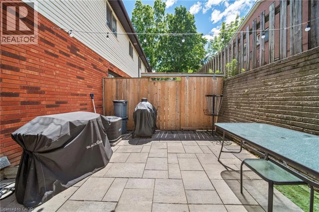 54 ARGYLE Street S Unit# 4 #4
