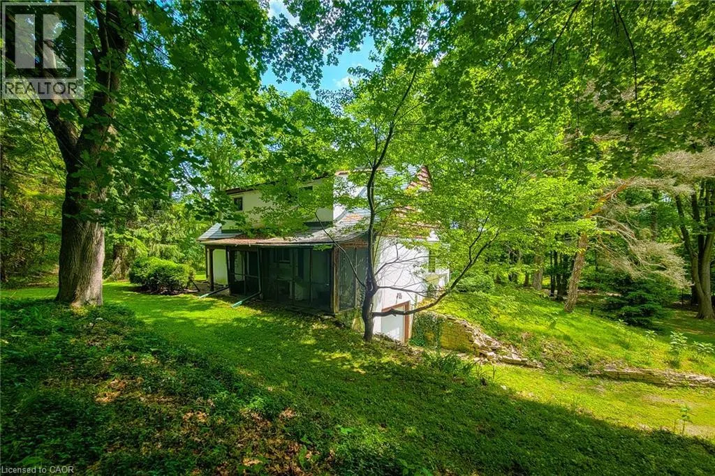 311 GOLF LINKS Road