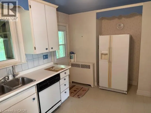 311 GOLF LINKS Road