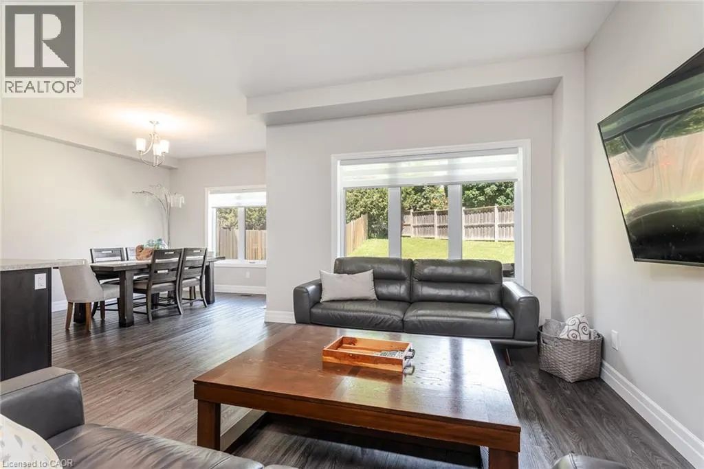 51 CRAB APPLE Court