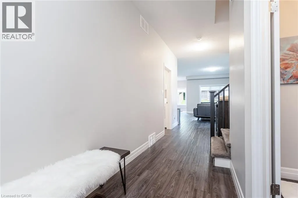 51 CRAB APPLE Court