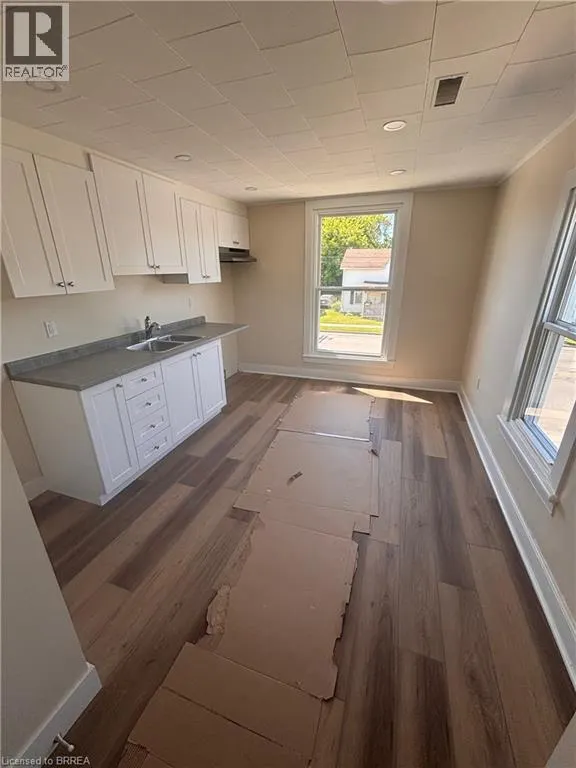 130 KING Street Unit# UPPER #UPPER