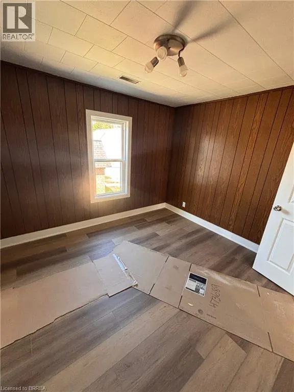 130 KING Street Unit# UPPER #UPPER