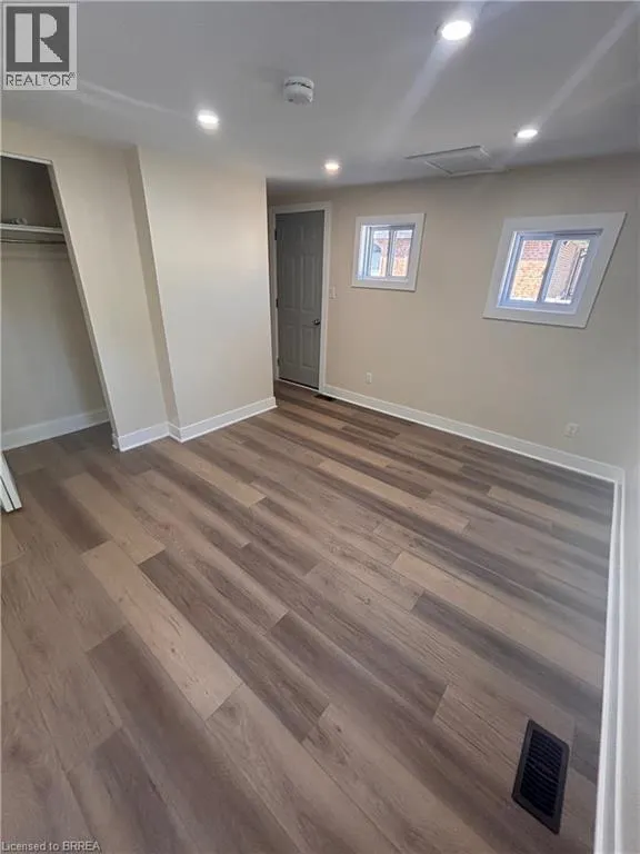 130 KING Street Unit# LOWER #LOWER