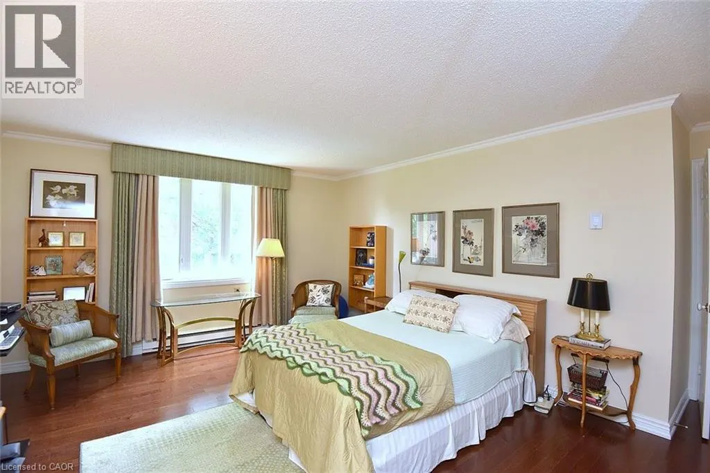 150 WILSON Street W Unit# 303 #303